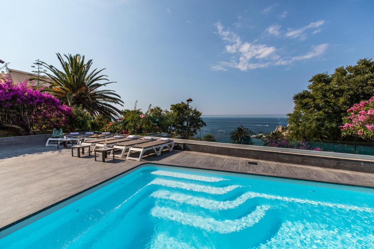 Hotel Villa R Calvi  Esterno foto